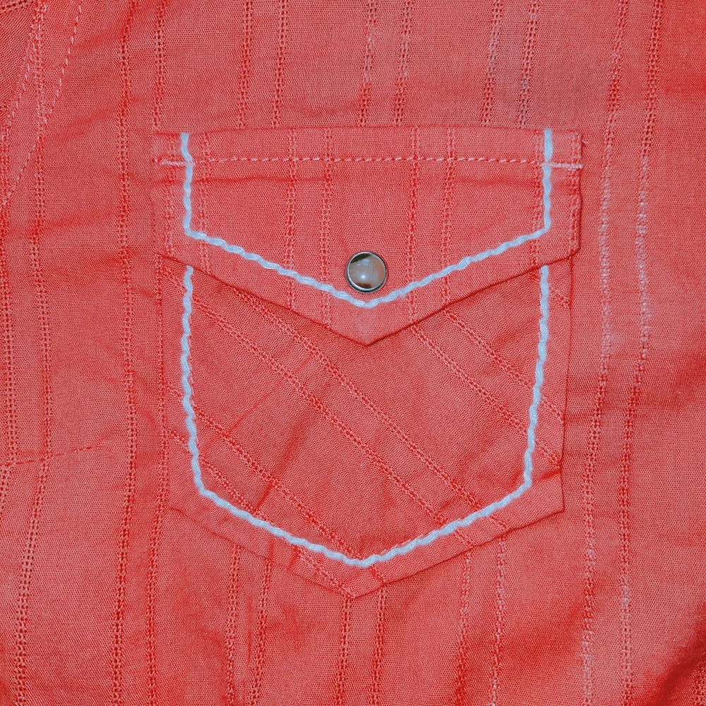 Ariat fitted button down shirt with back embroidery - Size M - Picture 5 of 11